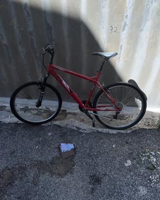 moutain bike rossa
