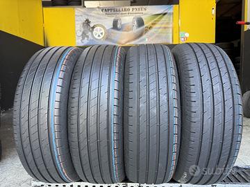 4 Gomme Goodyear 215/65R17 103V Estive 90% Residui