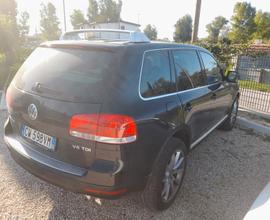 VOLKSWAGEN Touareg - 2005