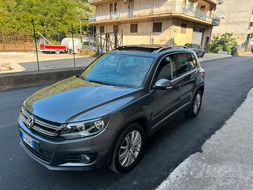 Volkswagen Tiguan 2.0 tdi diesel   bluemotion 2012