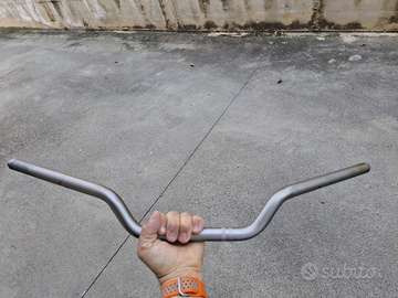 Manubrio originale per kawasaki z del 1000 2007