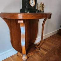 elegante e piccola consolle