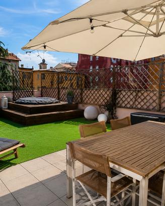 Lotto completo arredo giardino e terrazzo con pisc