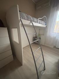 Parte superiore letto a castello