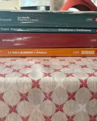 Libri per liceo scientifico 5 anno