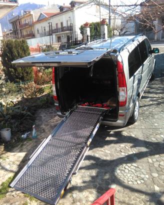 Mercedes Viano + Rampa movia omologata.