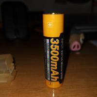 Batteria  torcia fenix  18650 3500ma  (nuova) 