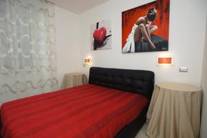 Bilocale rifinito appia nuova