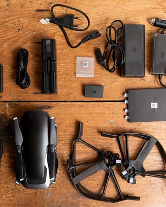 Drone DJI  Mavic Air Fly More Combo colore nero