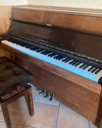pianoforte verticale usato