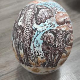 Incisione su Uovo Struzzo 