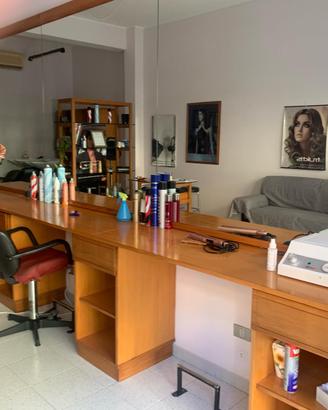 Arredamento professionale negozio Parrucchiera