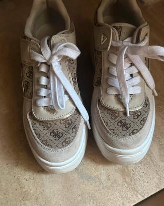 Scarpe guess