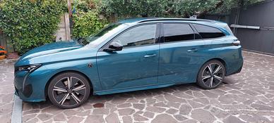 Peugeot Plug-in Hybrid 180 e-EAT8 GT