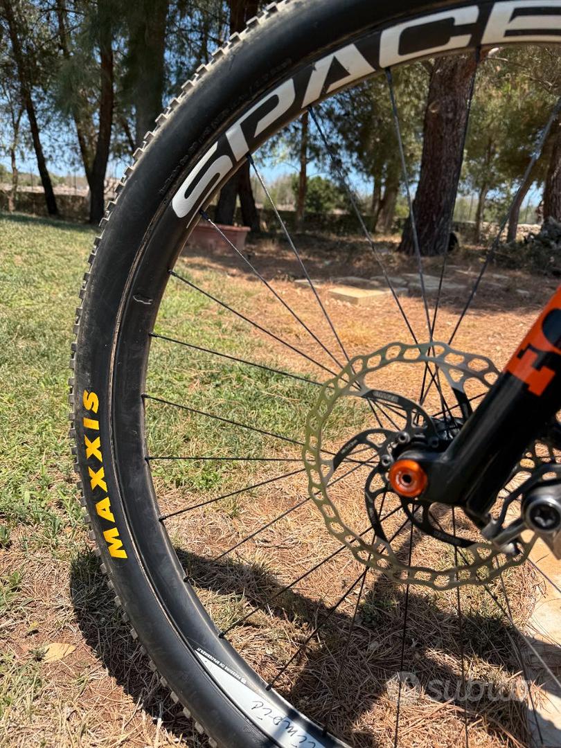 Carbon Spacebikes Ruote Mtb Space Carbon Spacecarbon Ruote Space