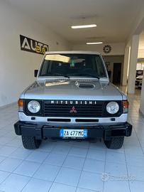 Mitsubishi Pajero 2.5 TDI Metal-top EXE