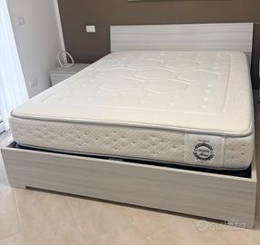 Materasso 23 cm in memory con rete