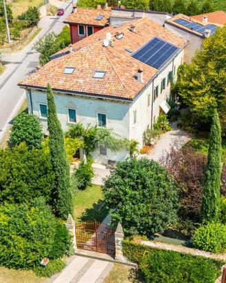 CASA SEMINDIPENDENTE A MEZZANE DI SOTTO