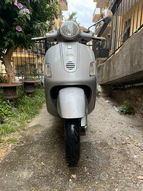 Vespa 200 GT