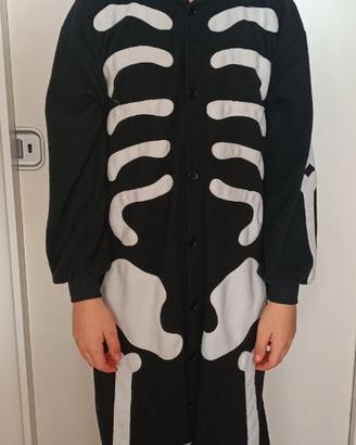 Pigiamone intero con cappuccio