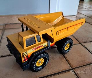 camion giocattolo Tonka in metallo vintage anni 80
