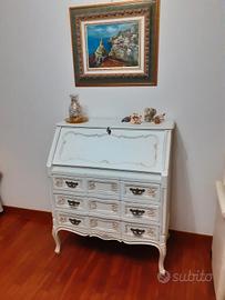 Mobiletto trumeau in noce