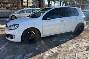 Volkswagen Golf 2.0 TSI 5p. GTI