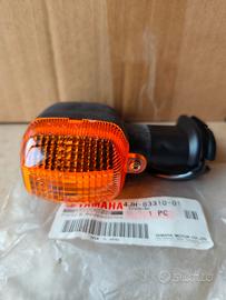 FRECCIA INDICATORE DIREZIONE ANT SX ORIGINALE YAMA