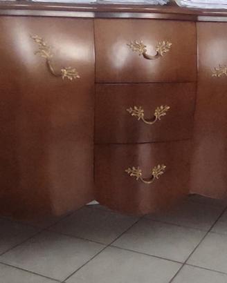 Credenza bombata