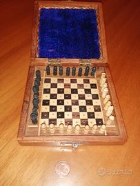 Gioco del 15 e gioco Scacchi scatole di legno