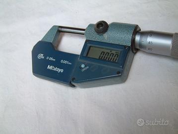 MITUTOYO CALIBRO DIGITALE