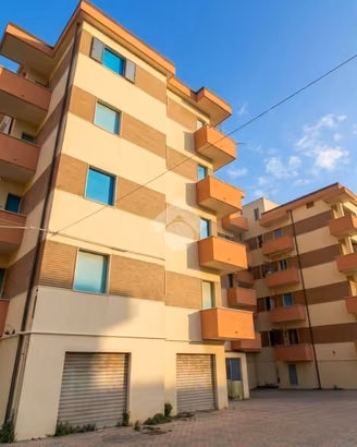 MONOLOCALE A FRANCAVILLA AL MARE