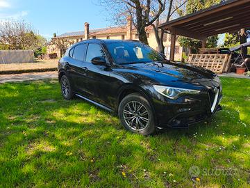 Stelvio 2.2 210 cv Q4