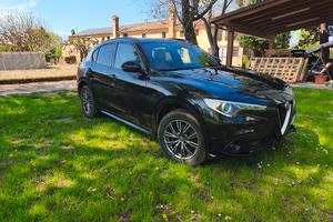 Stelvio 2.2 210 cv Q4
