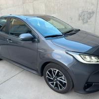 Toyota Yaris 1.5 Hybrid 4 serie