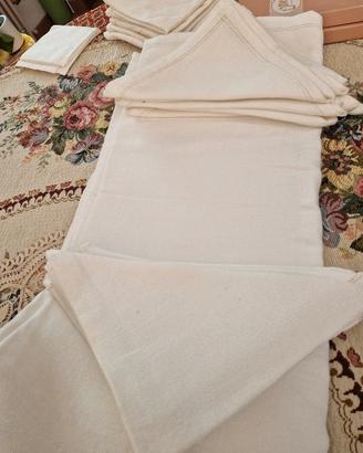 biancheria la letto e da tavola mai usata