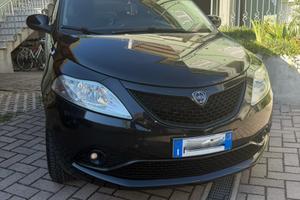 Lancia Ypsilon 0.9 TwinAir Ecochic Gold Metano