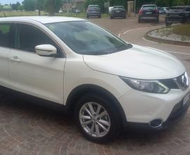 Nissan Qashqai 1.2 DIG-T Acenta