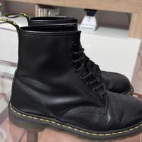Dr. Martens UOMO