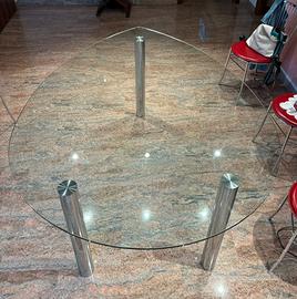Tavolo in vetro a goccia