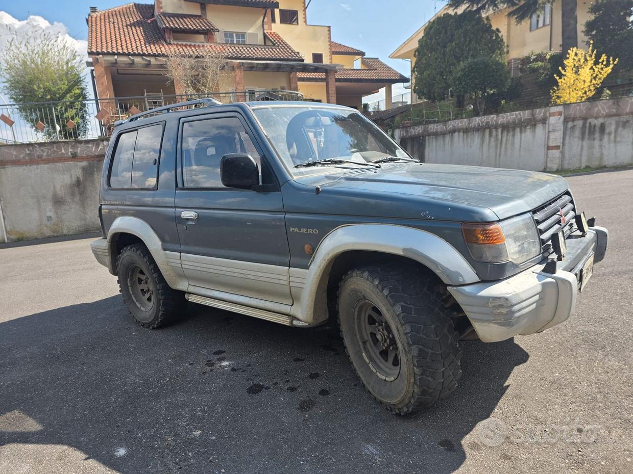 MITSUBISHI Pajero ('82-'00)