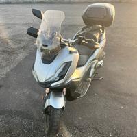 Honda ADV 350 pari al nuovo, pochi km