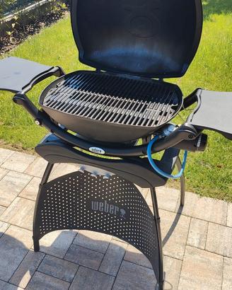 BBQ Weber Q2200 con supporto