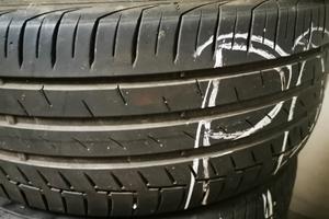 gomme 235 55 18