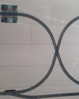 Lima trenini H0 tracciato con binario morto.
