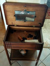 tavolino liberty con scacchiera 