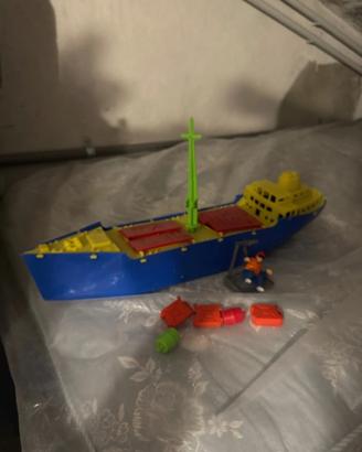 Barca giocattolo