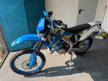 TM  racing en125 2012 enduro