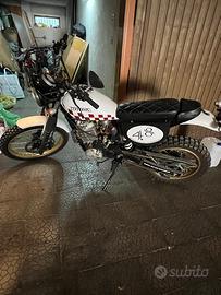 Honda SLR 650 Custom Scrambler