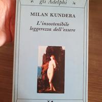 Libri Adelphi e libri vintage 
